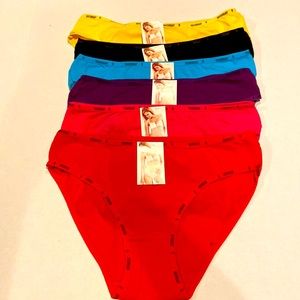 6 pair NWT panties hip huggers.